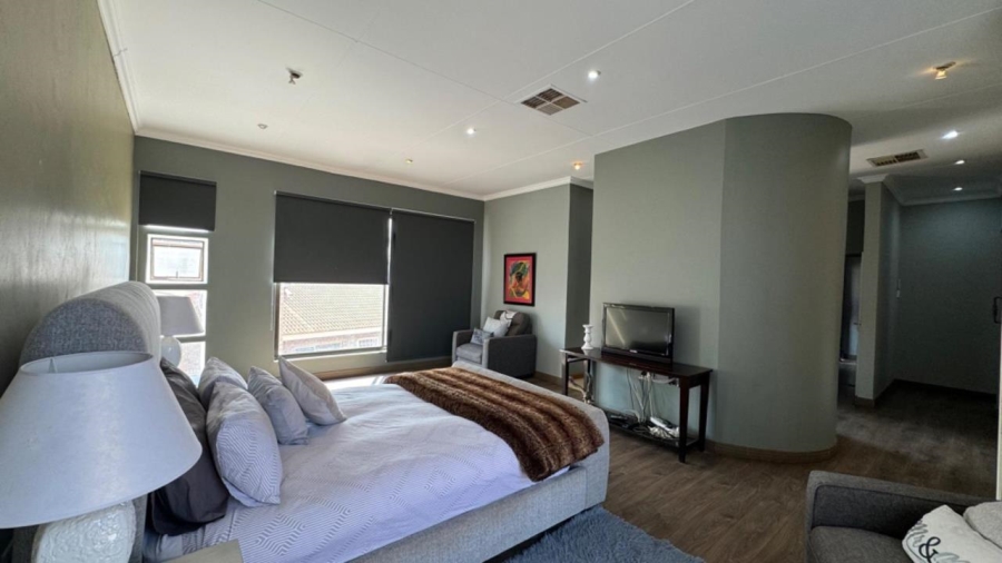 4 Bedroom Property for Sale in Roylglen Gardens Northern Cape